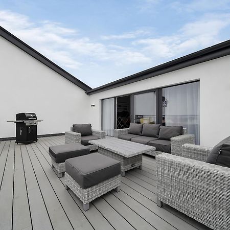 Bayview Luxury 3 Bedroom Apartment First Floor ดาวนิงส์ ภายนอก รูปภาพ