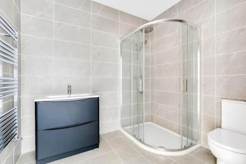 Bayview Luxury 3 Bedroom Apartment First Floor ดาวนิงส์ ภายนอก รูปภาพ
